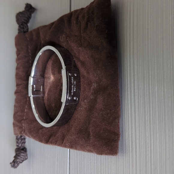 MICHAEL Michael Kors Jewelry - Michael Kors MK Classic Silver Hinge Women's Cuff Bracelet Jewelry